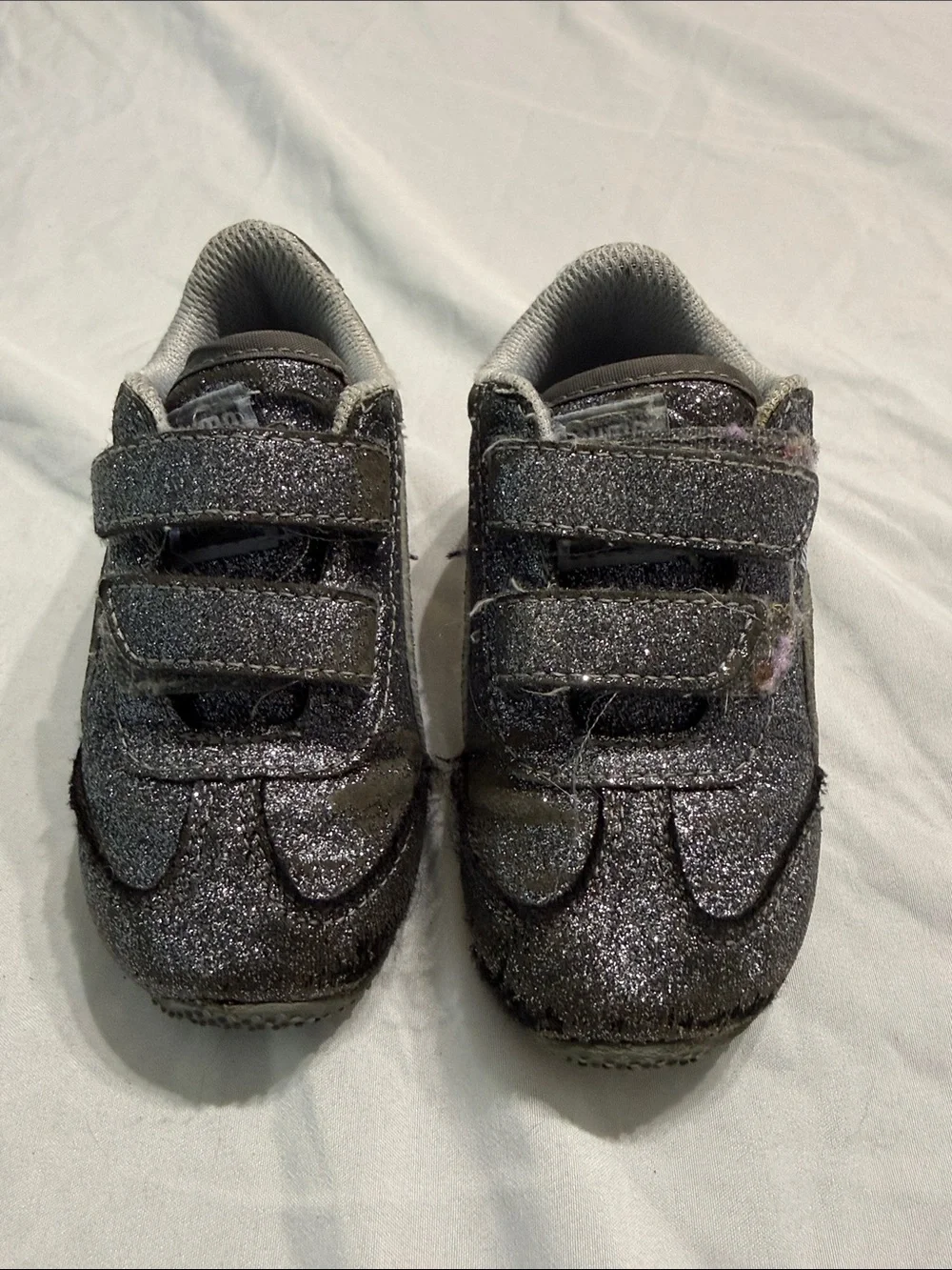 Puma Kids Glitter Velcro Sneakers in Silver and White